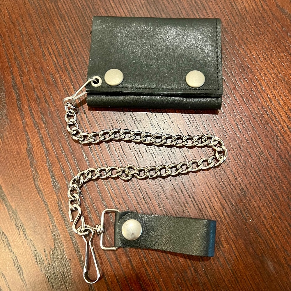 Leather Biker Wallet With Chain Tri-fold - Black Color Tri-Fold Wallet - NEW - Picture 5 of 5